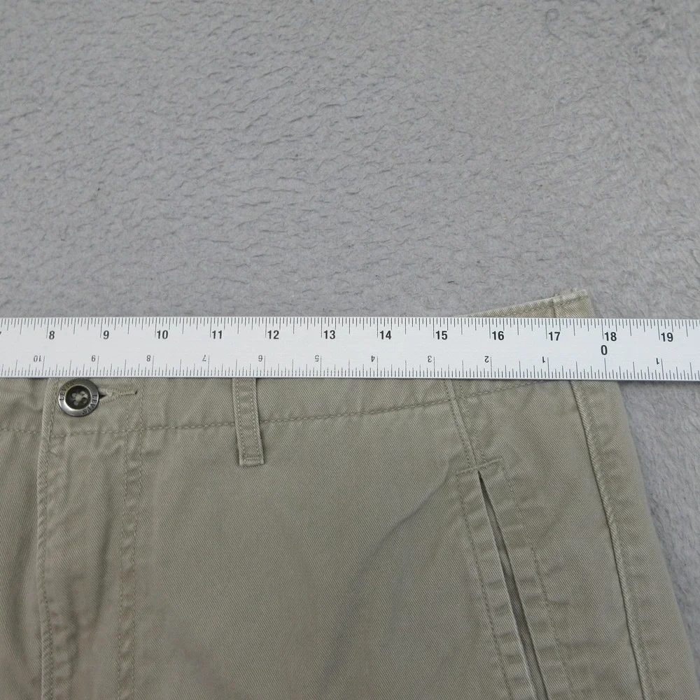 Levis Cargo Shorts Mens 34x11 Beige 100% Cotton Canvas Utility Hiking Outdoor